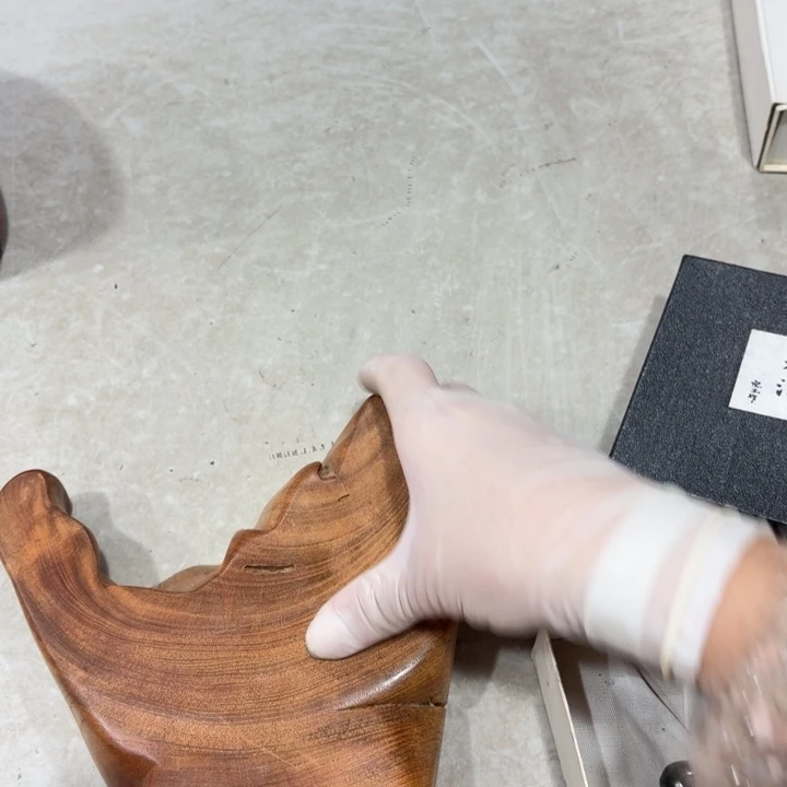 温***克木木雕工艺品及雕刻品