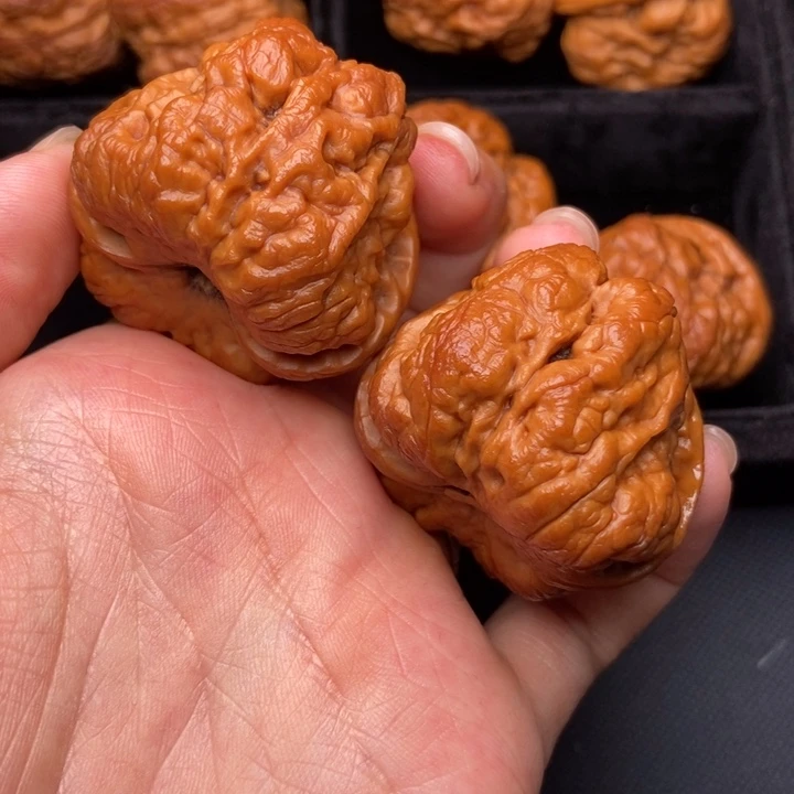 文玩核桃吊坠秦岭核桃