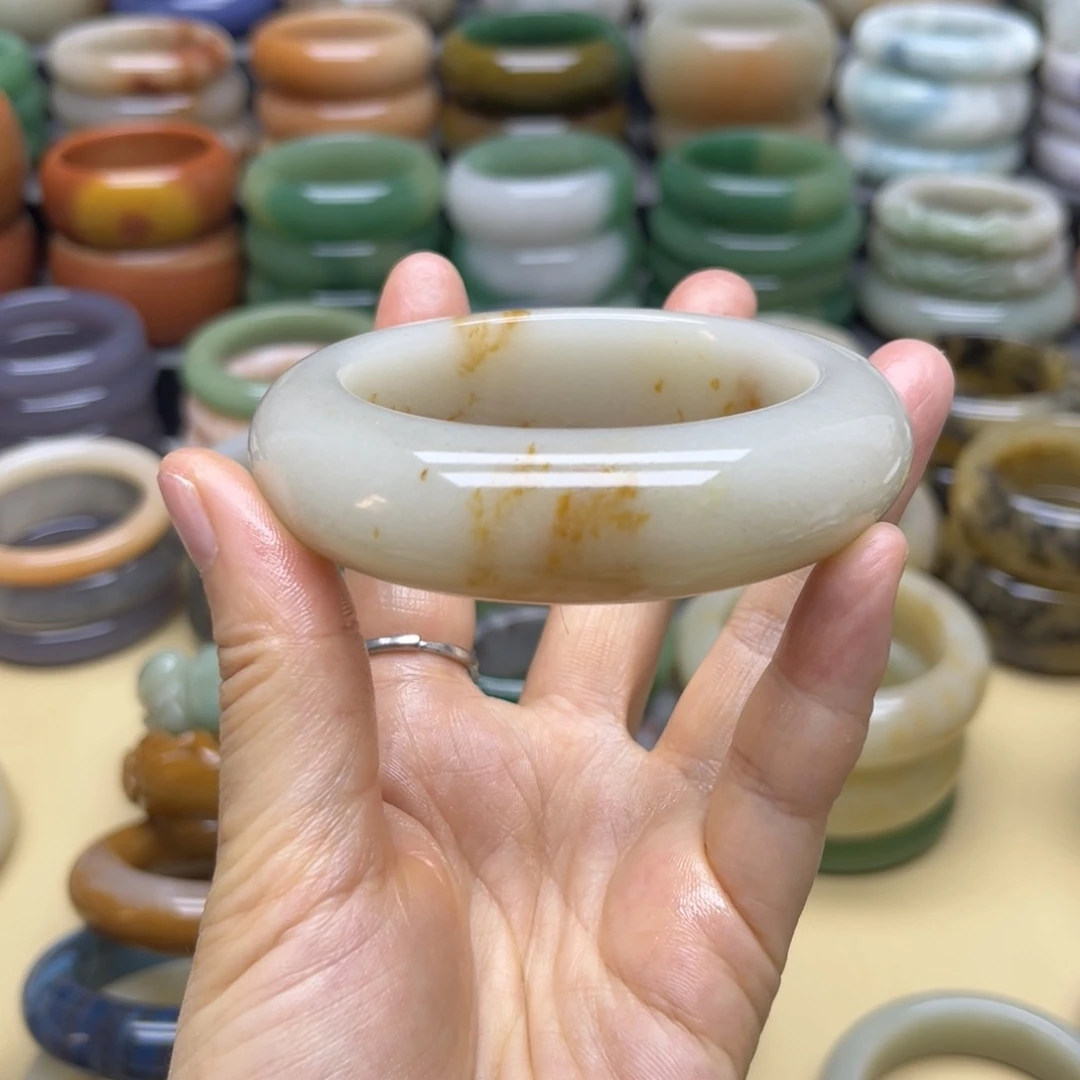 石英质玉手镯未镶嵌棉*
