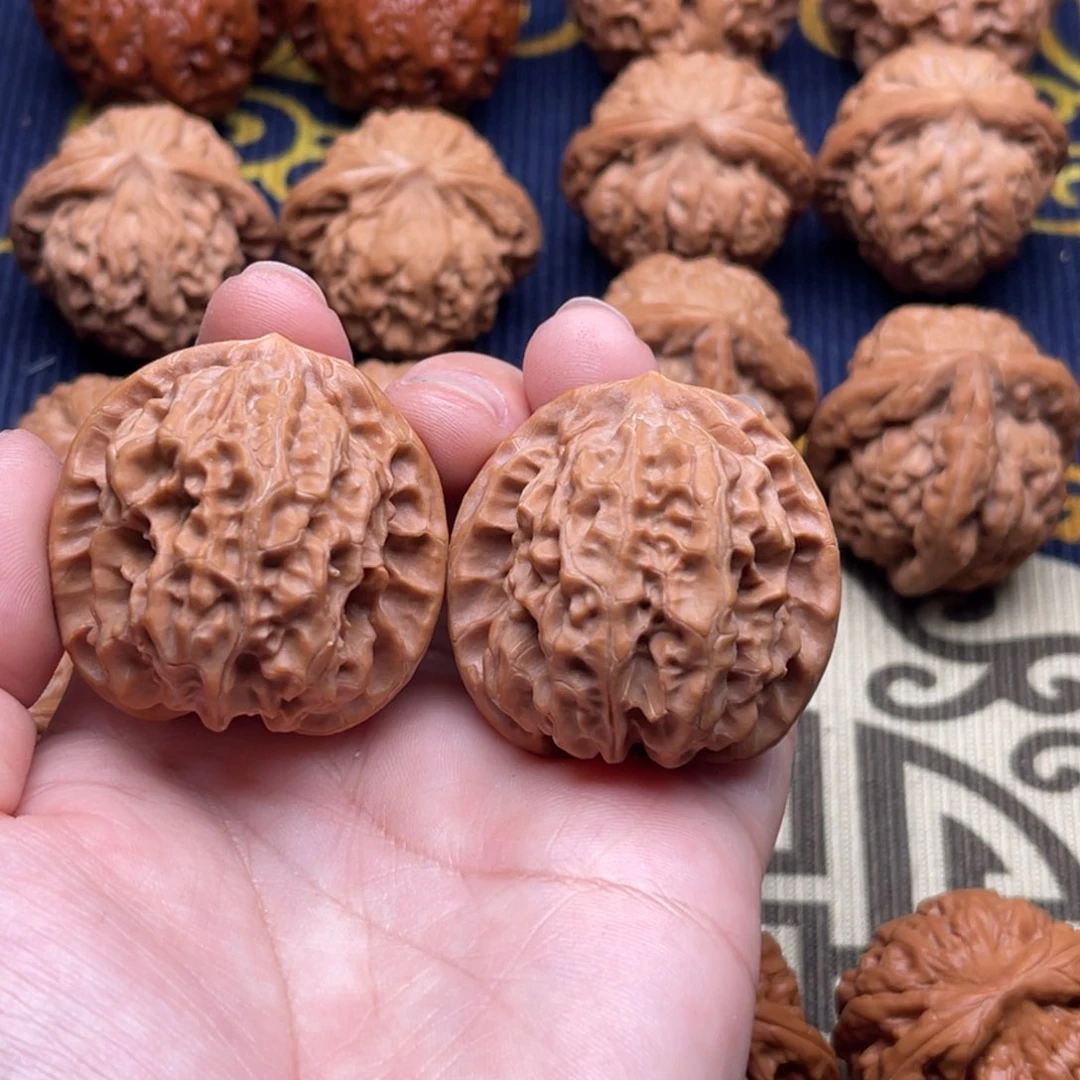 文玩核桃吊坠磐石39