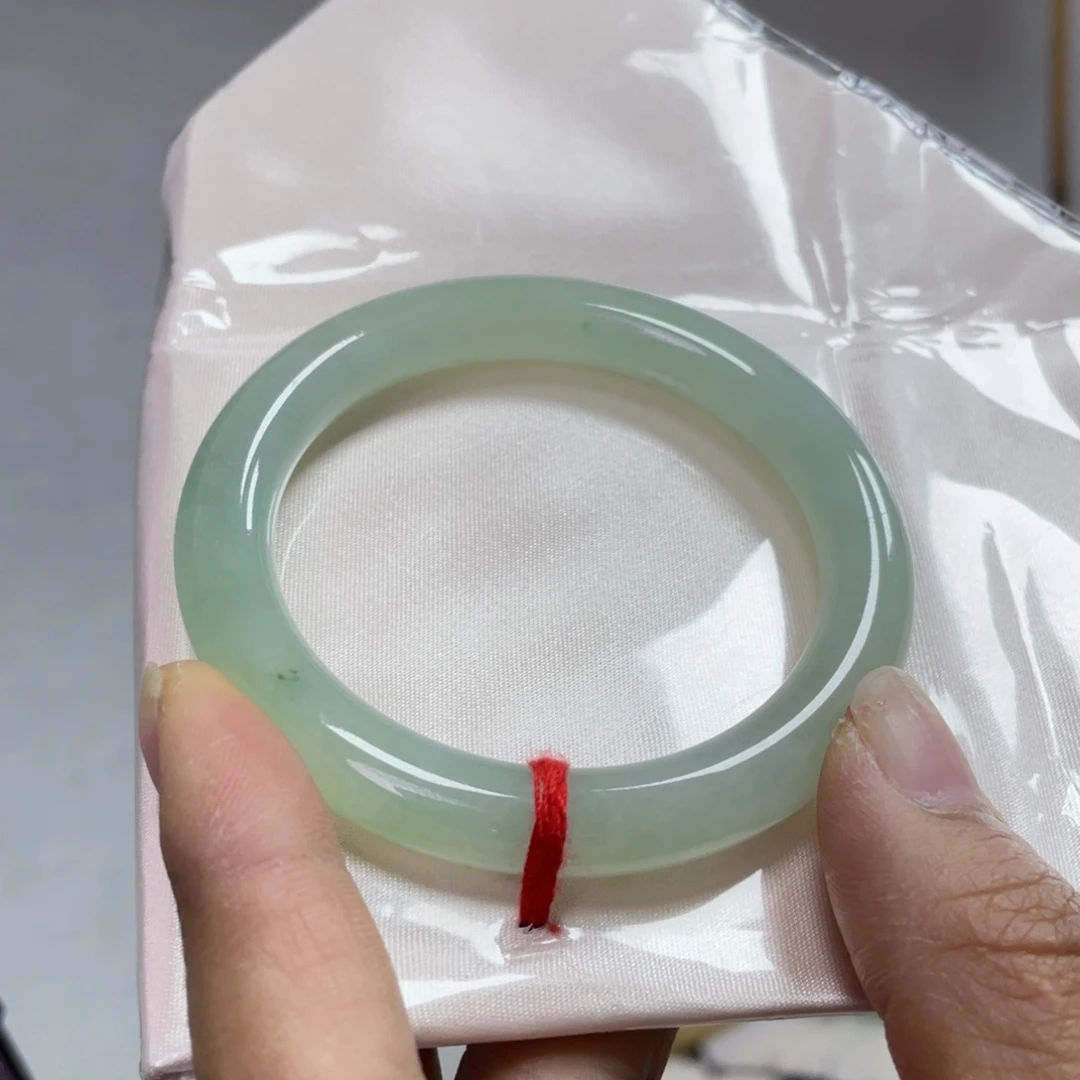 翡翠未镶嵌手镯翡翠