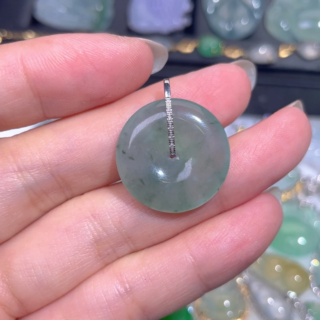 颈饰18K金镶嵌翡翠翡翠