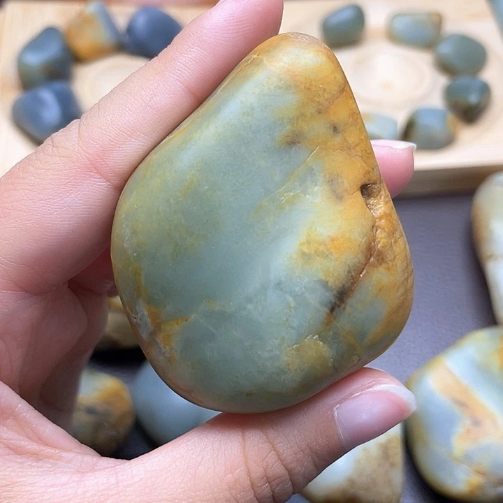 紫***云颈饰未镶嵌和田玉10