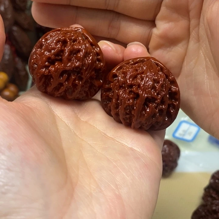 吊坠文玩核桃三角白