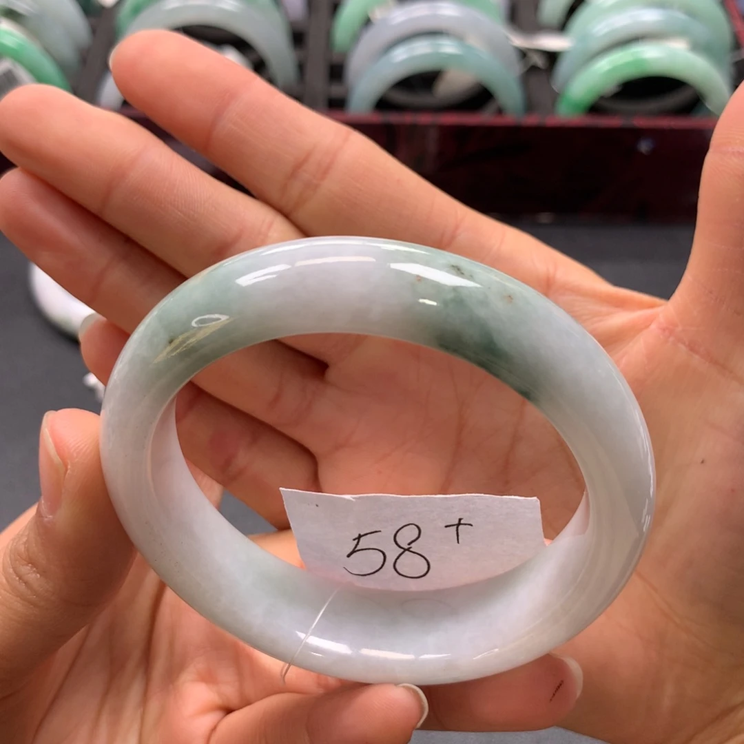 未镶嵌手镯翡翠手镯