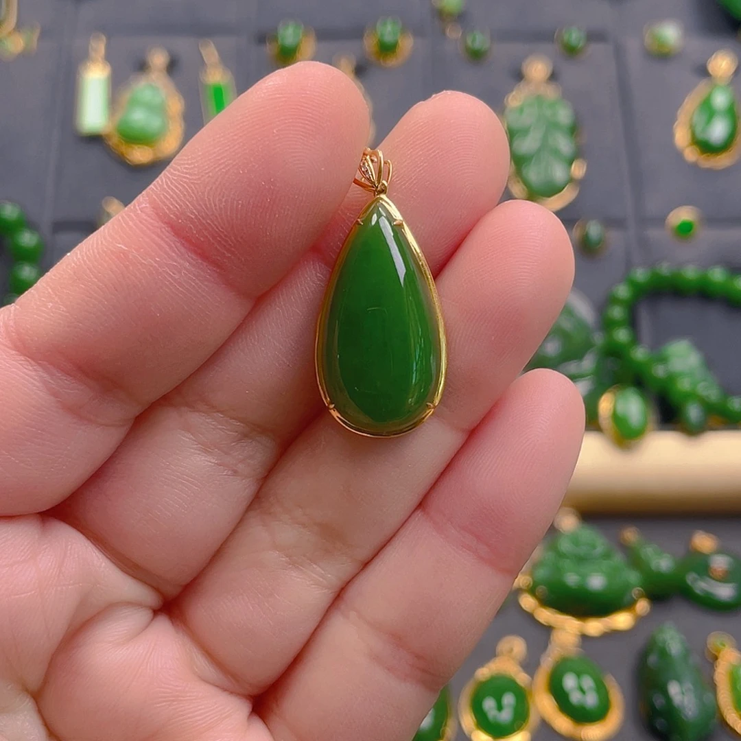 和田玉（碧玉）吊坠(不含链)18K金镶嵌べ****?1480