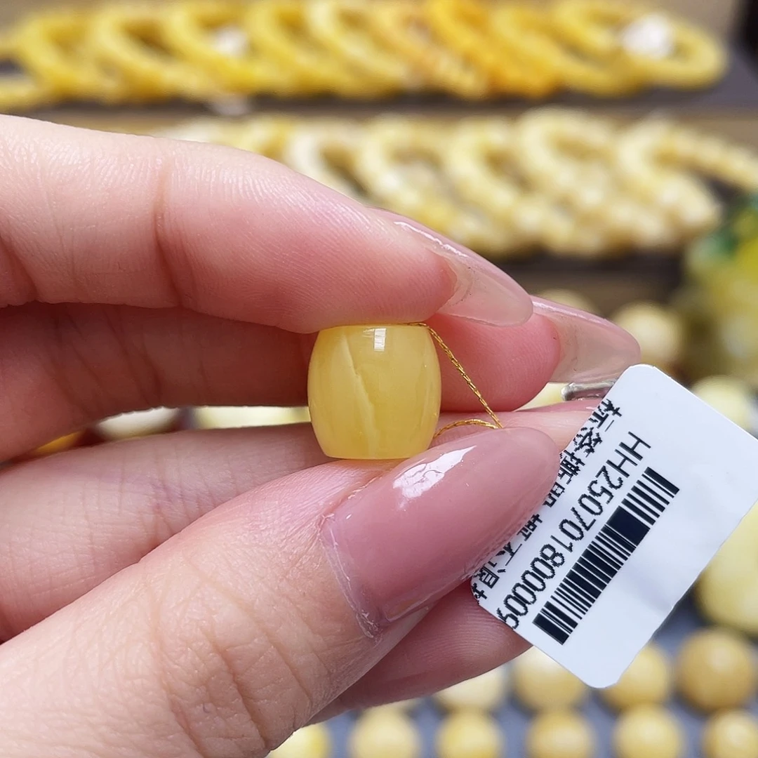 未镶嵌琥珀裸石11.2*11mm桶珠