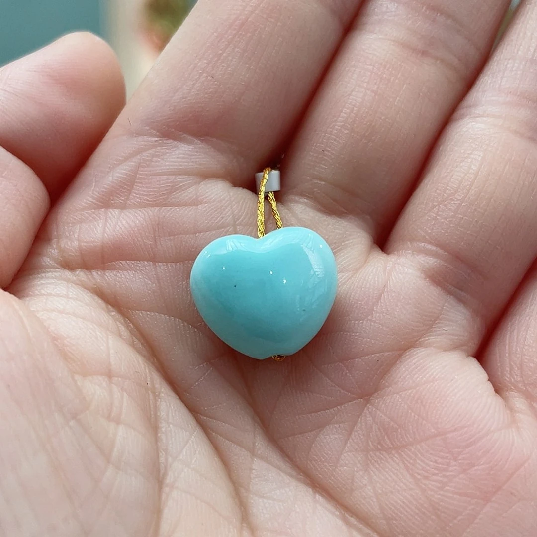 绿松石颈饰未镶嵌