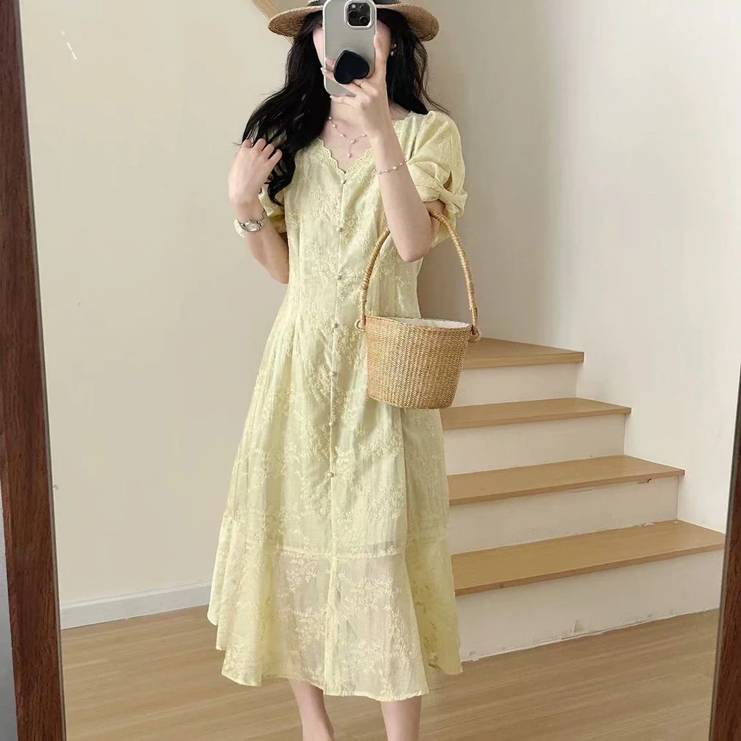【洛尔专属】2025夏季新款法式V领刺绣显瘦蝴蝶结连衣裙中长款
