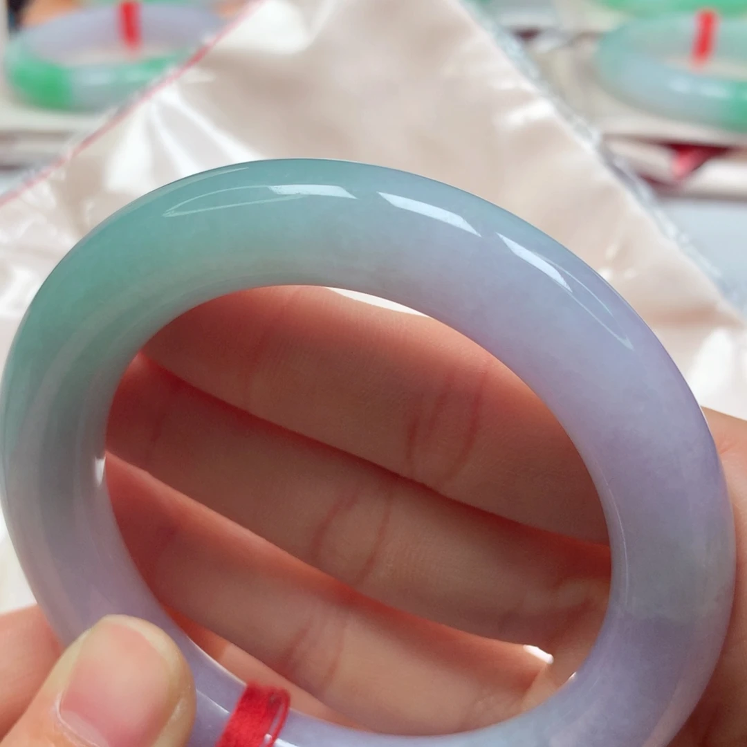 翡翠未镶嵌手镯冰润细腻春带彩5758胖圆