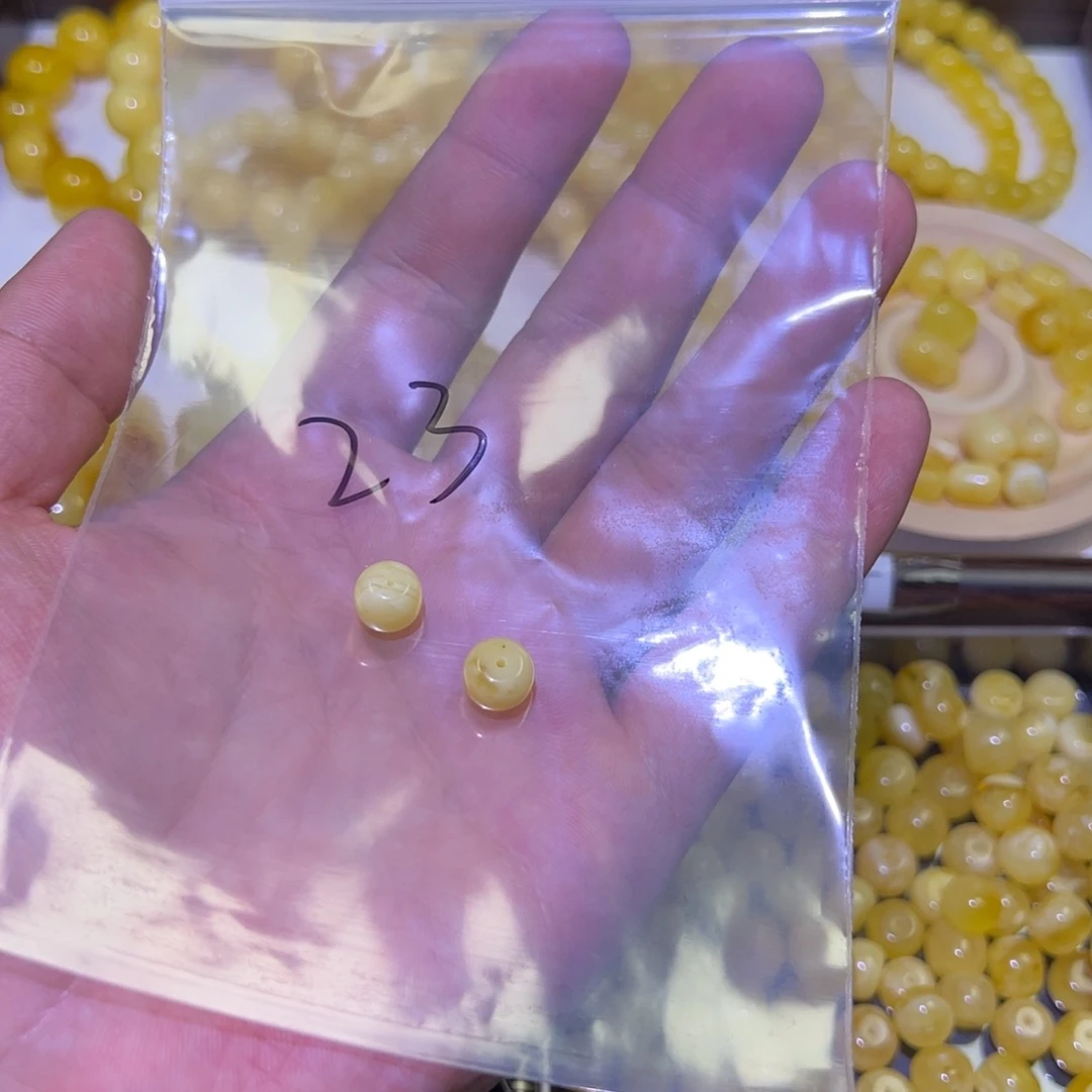 琥珀未镶嵌裸石023