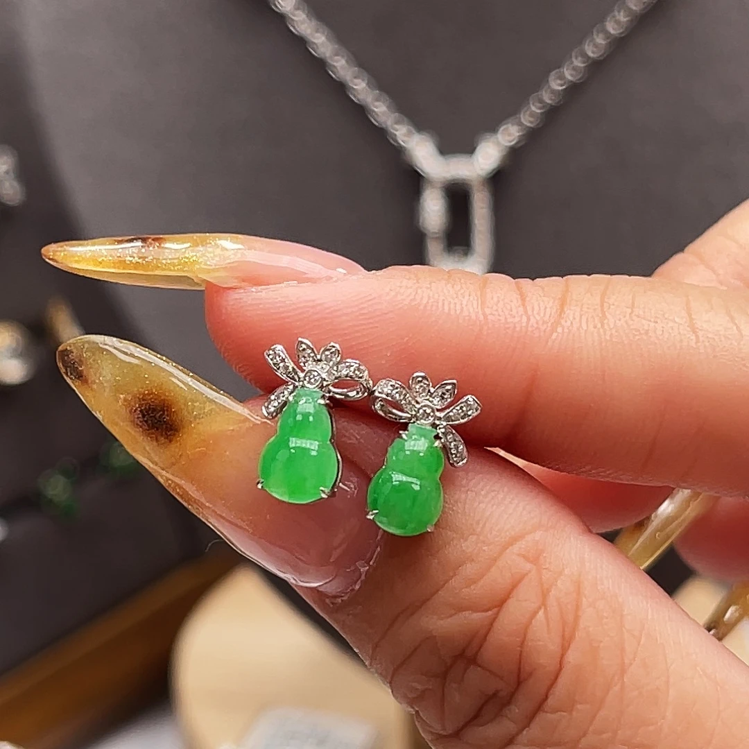 翡翠18K金镶嵌耳饰