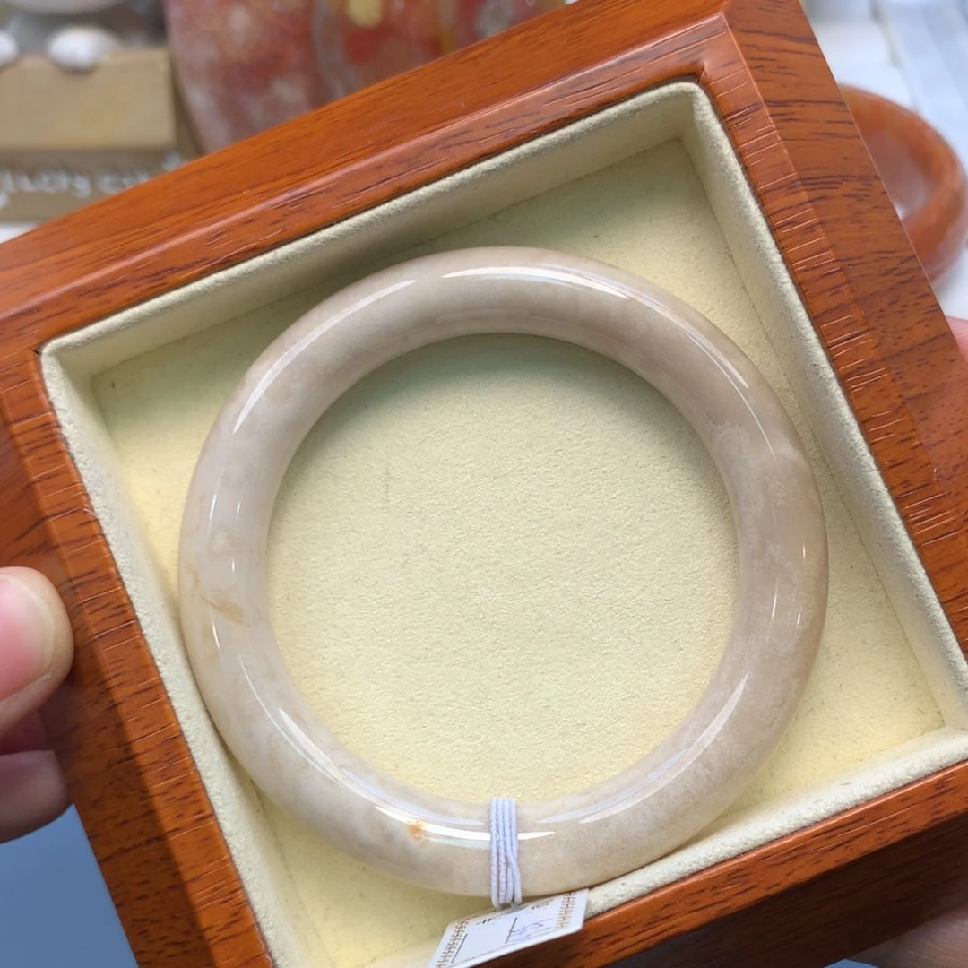 硅化珊瑚（珊瑚玉）手镯未镶嵌53.3口