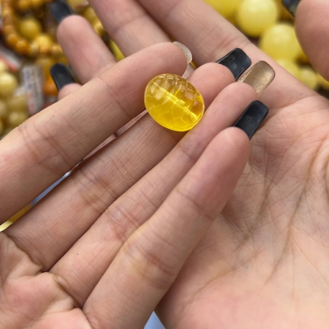 琥珀珠宝奇石未镶嵌