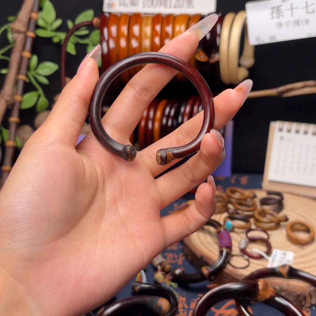 耶***琦藤类手串/手链鸡血藤