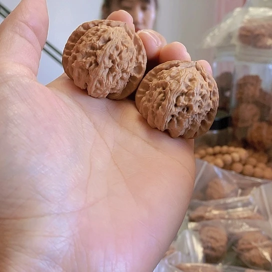 【闪购商品】把件文玩核桃38白狮子