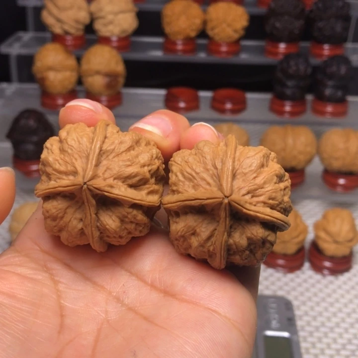 文玩核桃把件9十八包四棱