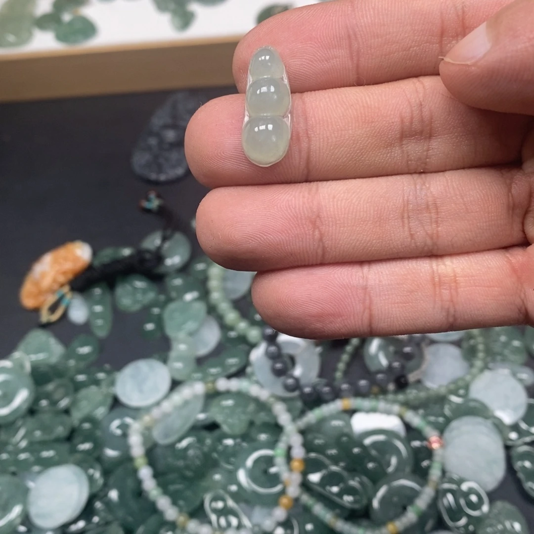 翡翠未镶嵌手链天然a货翡翠103