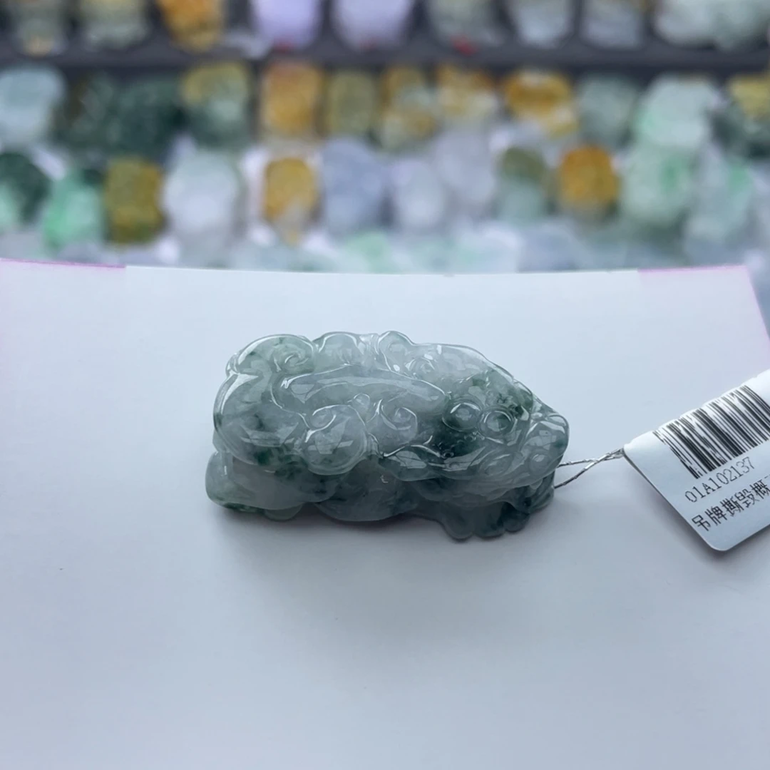 翡翠颈饰未镶嵌貔貅