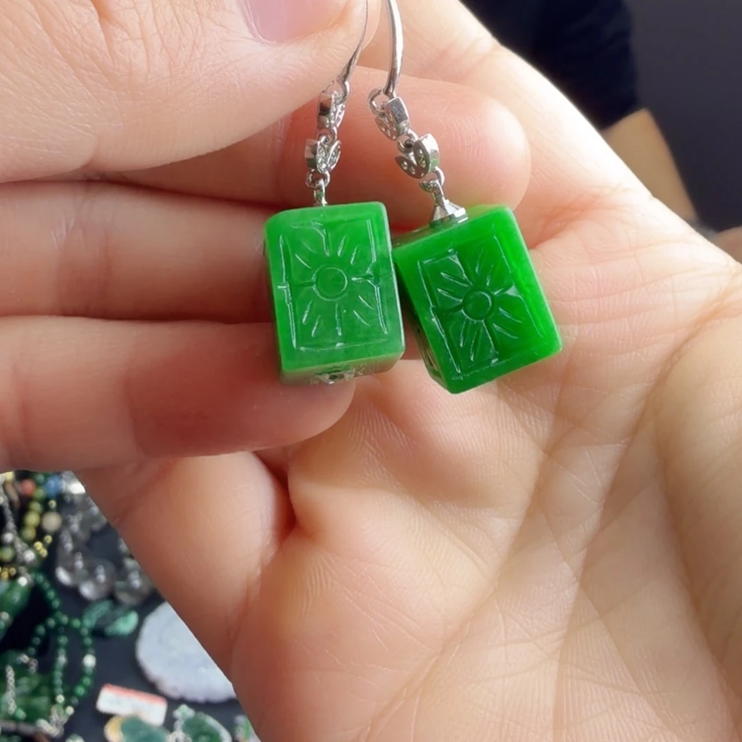 翡翠未镶嵌耳饰59.9