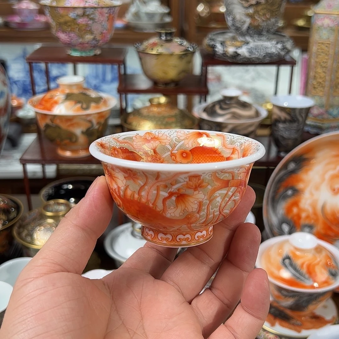 矾红九鱼描金海水鱼藻主人杯