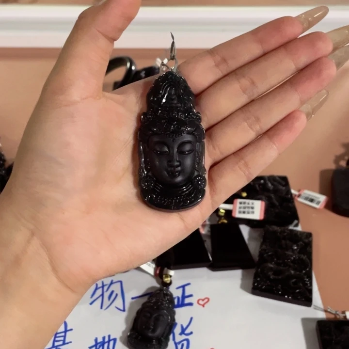 翡翠未镶嵌颈饰沙**暴吊坠