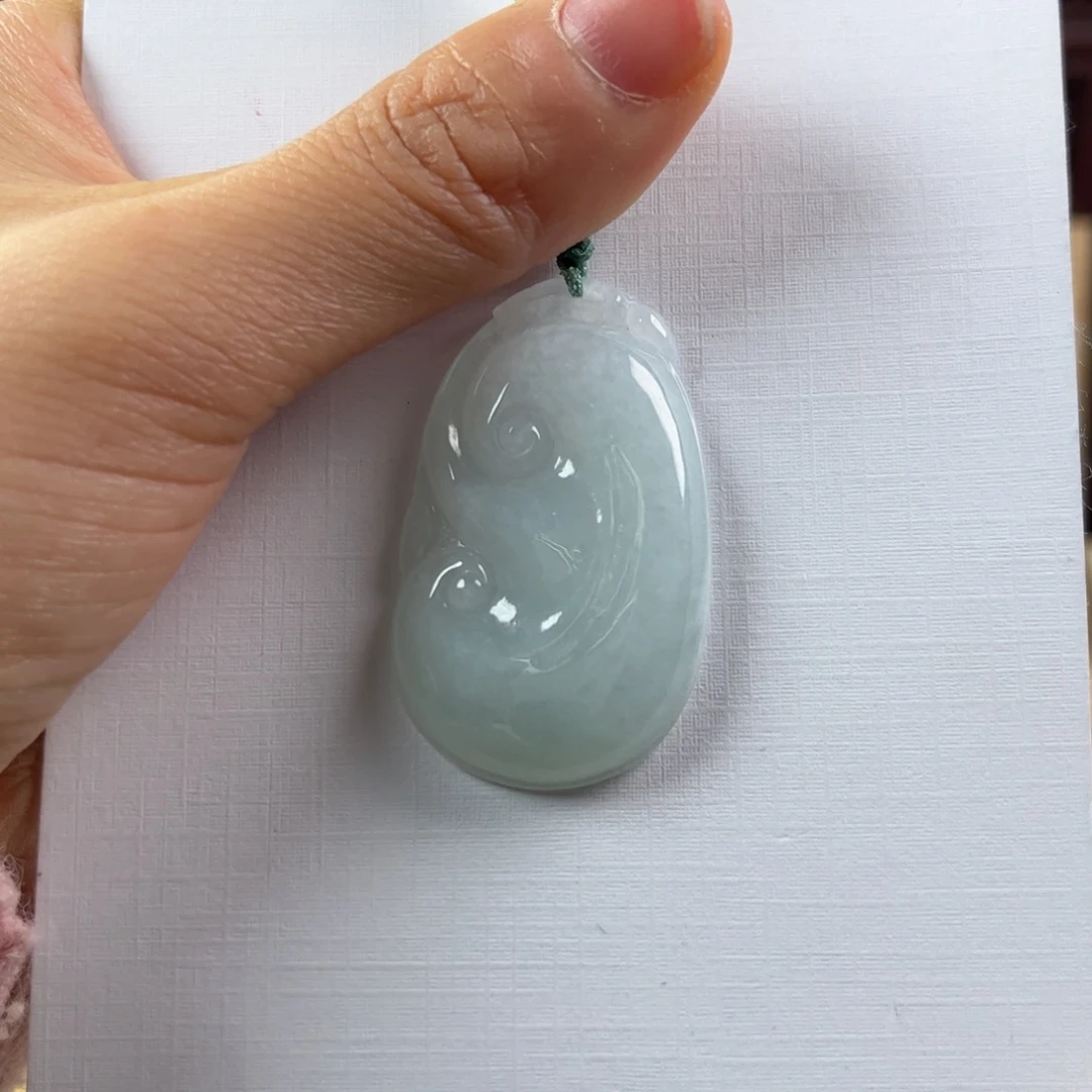 9***猪翡翠未镶嵌颈饰如意