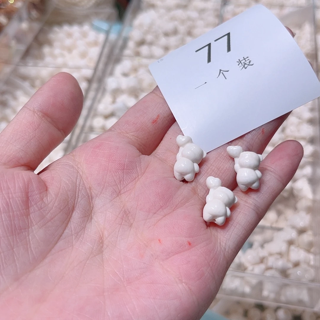 未镶嵌珠宝半成品水晶77 。