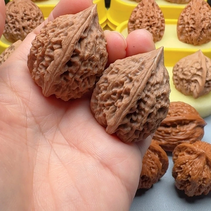 核桃精品野生原树鸡心