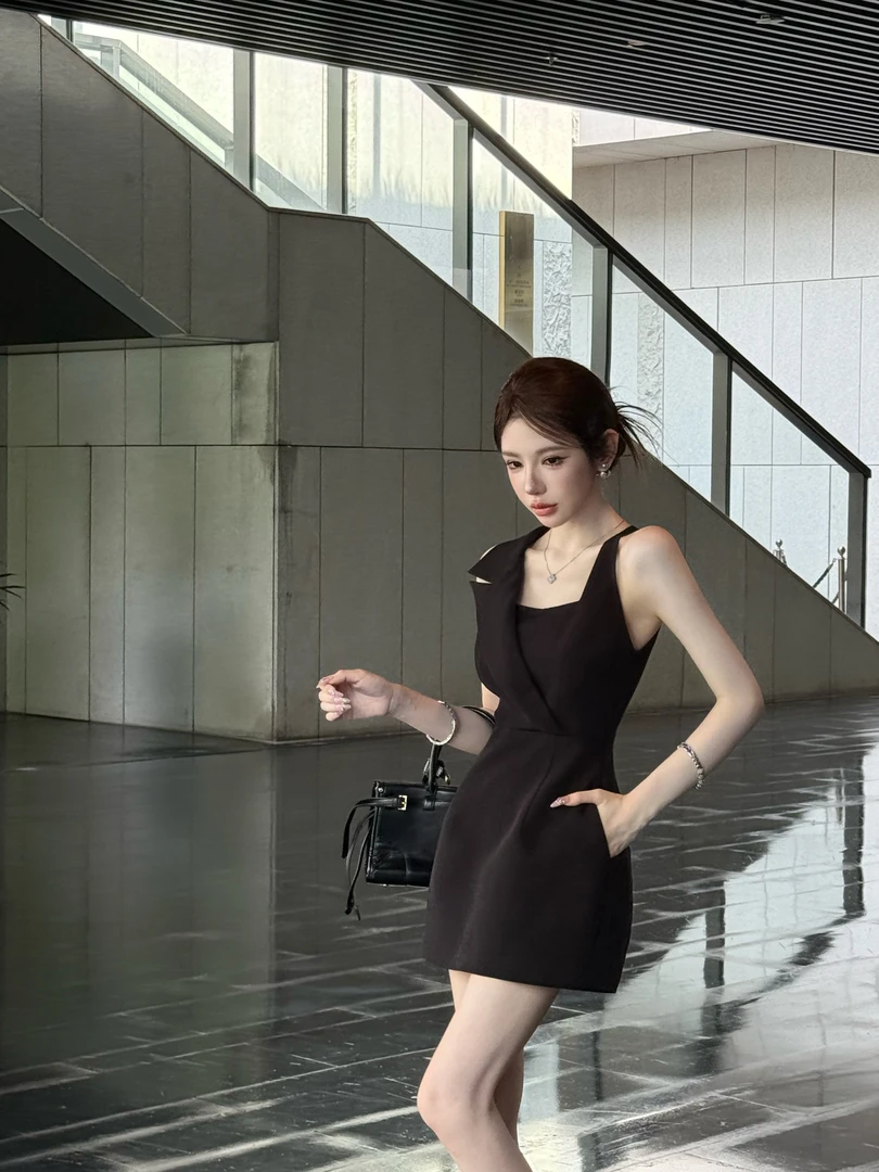 粉红PINK丨“晚宴千金”高级感气质礼服显瘦连衣裙LWJ25B2Q1839