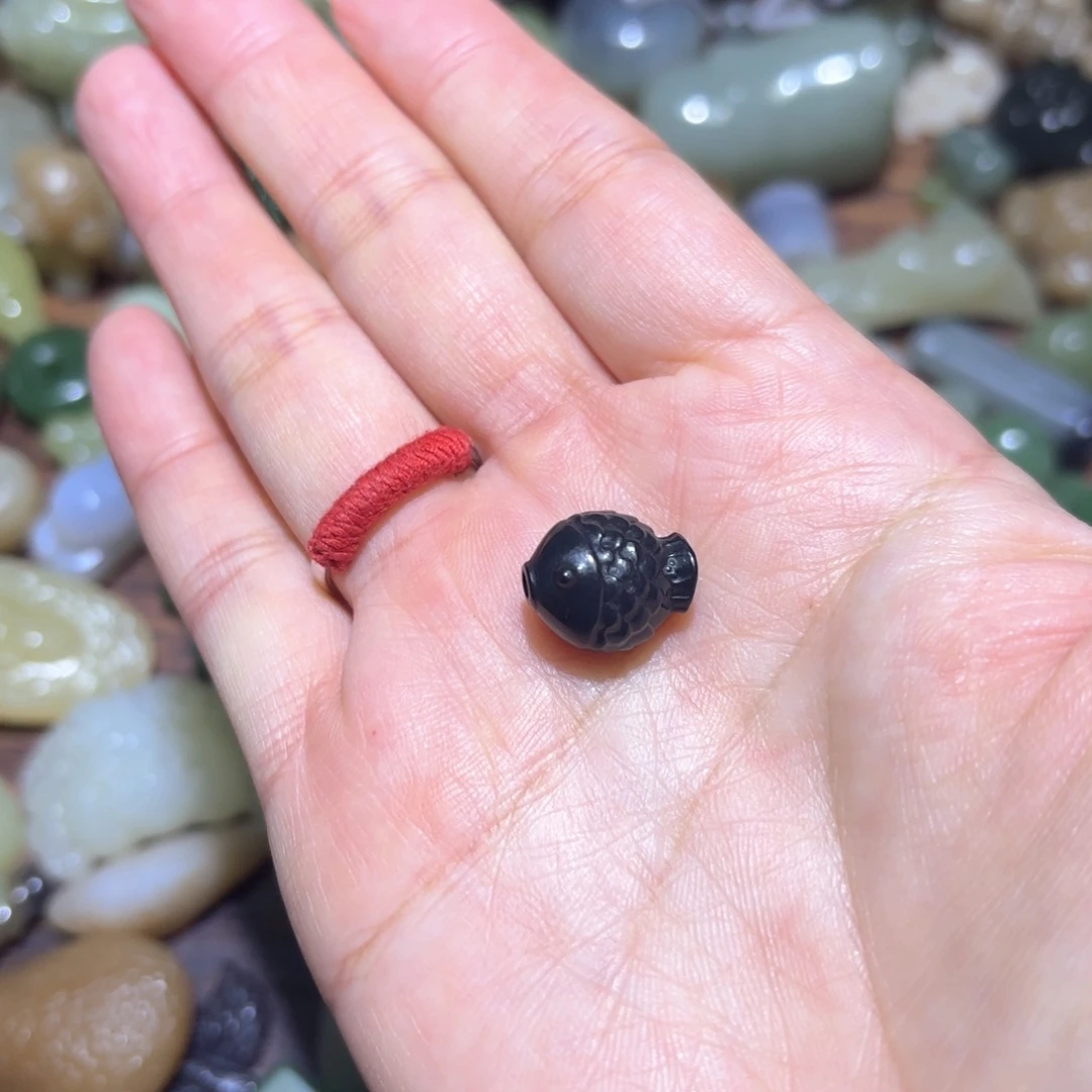 和田玉未镶嵌珠宝半成品