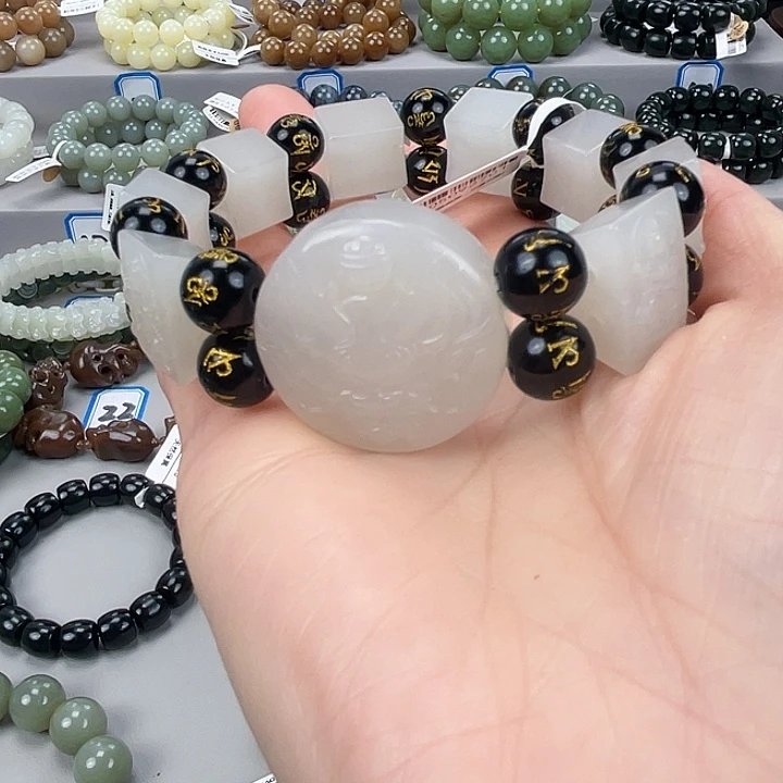 和田玉未镶嵌手串