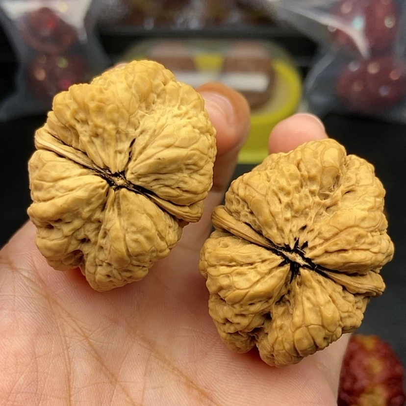 【闪购商品】把件文玩核桃41尺蝴蝶蟾