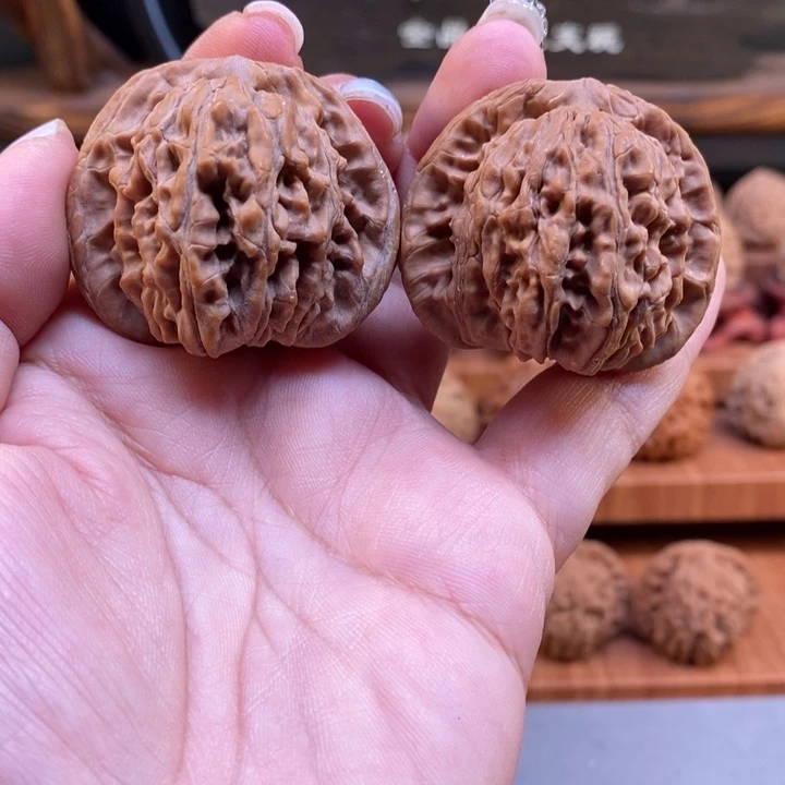 @***恼吊坠文玩核桃42平谷四座楼