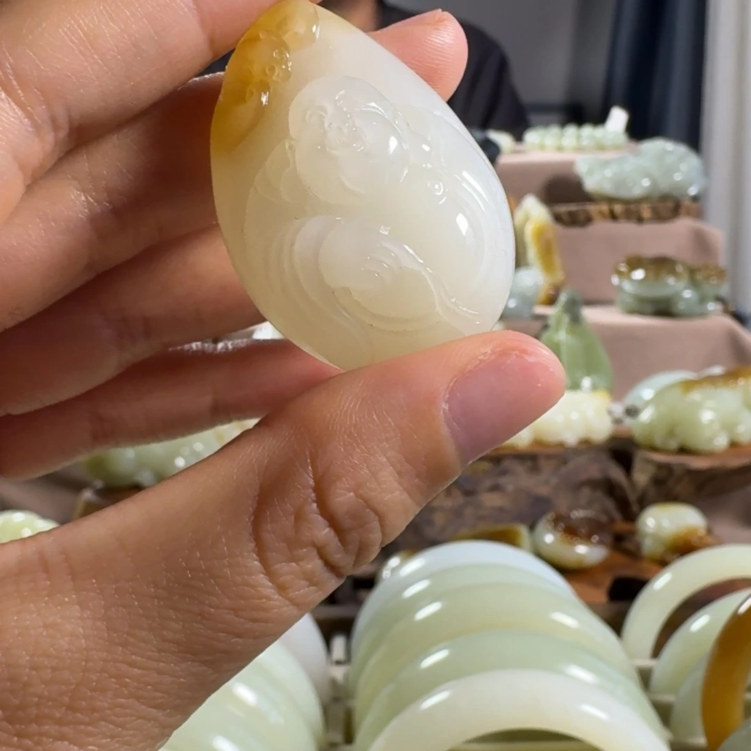 和田玉（糖玉）未镶嵌手链