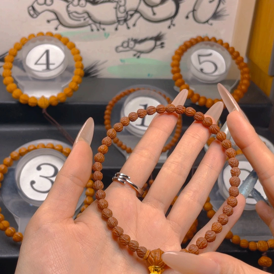 一***核桃核吊坠0.66666666