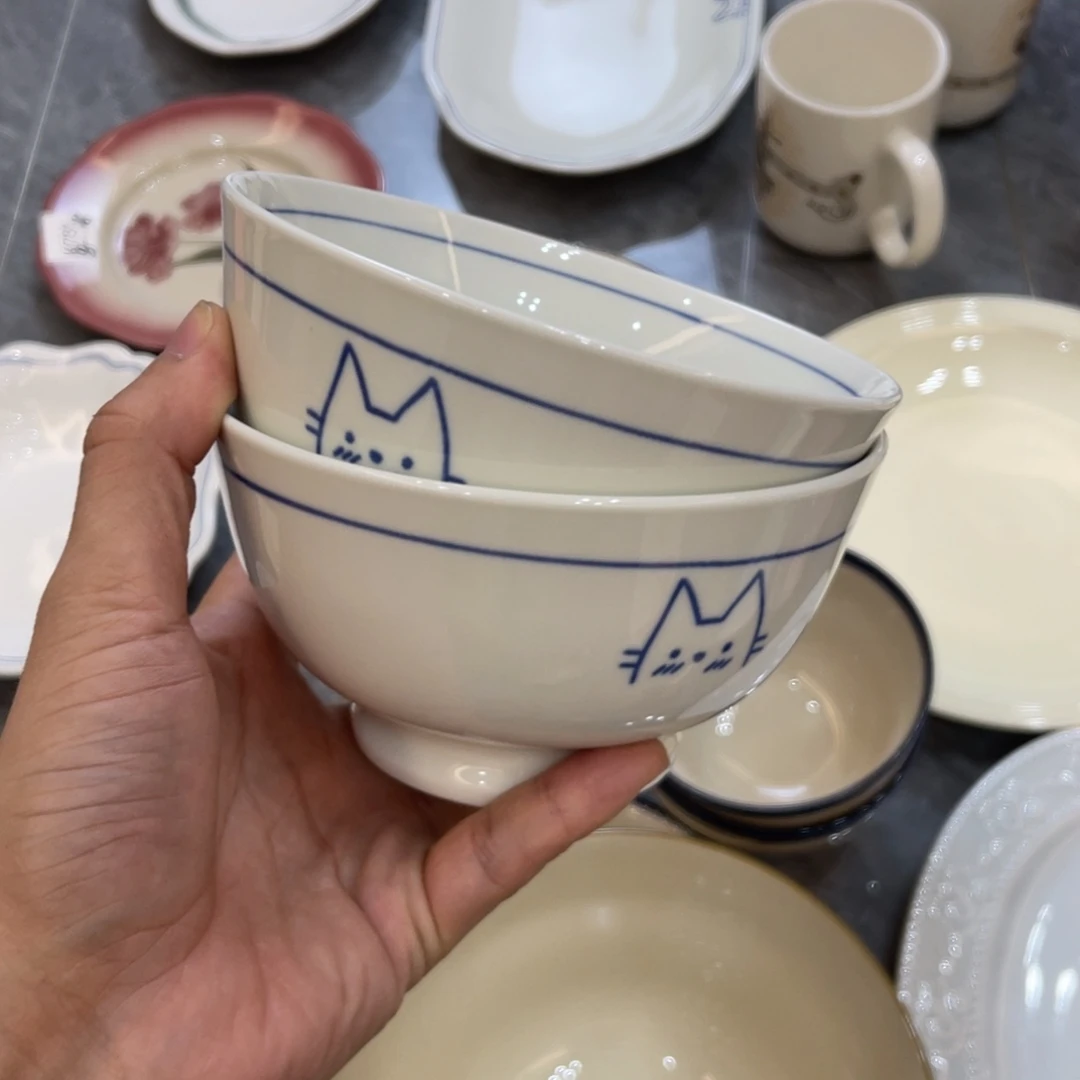 陶瓷微瑕餐具介意勿拍，满18飞！