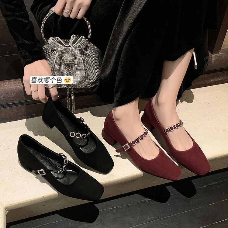 羊翻皮~4cm法式玛丽珍新款单鞋复古浅口粗跟中跟水钻一字带小皮鞋