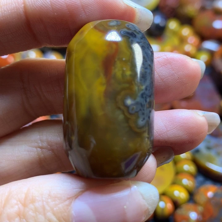 玛瑙/玉髓战国红吊坠未镶嵌