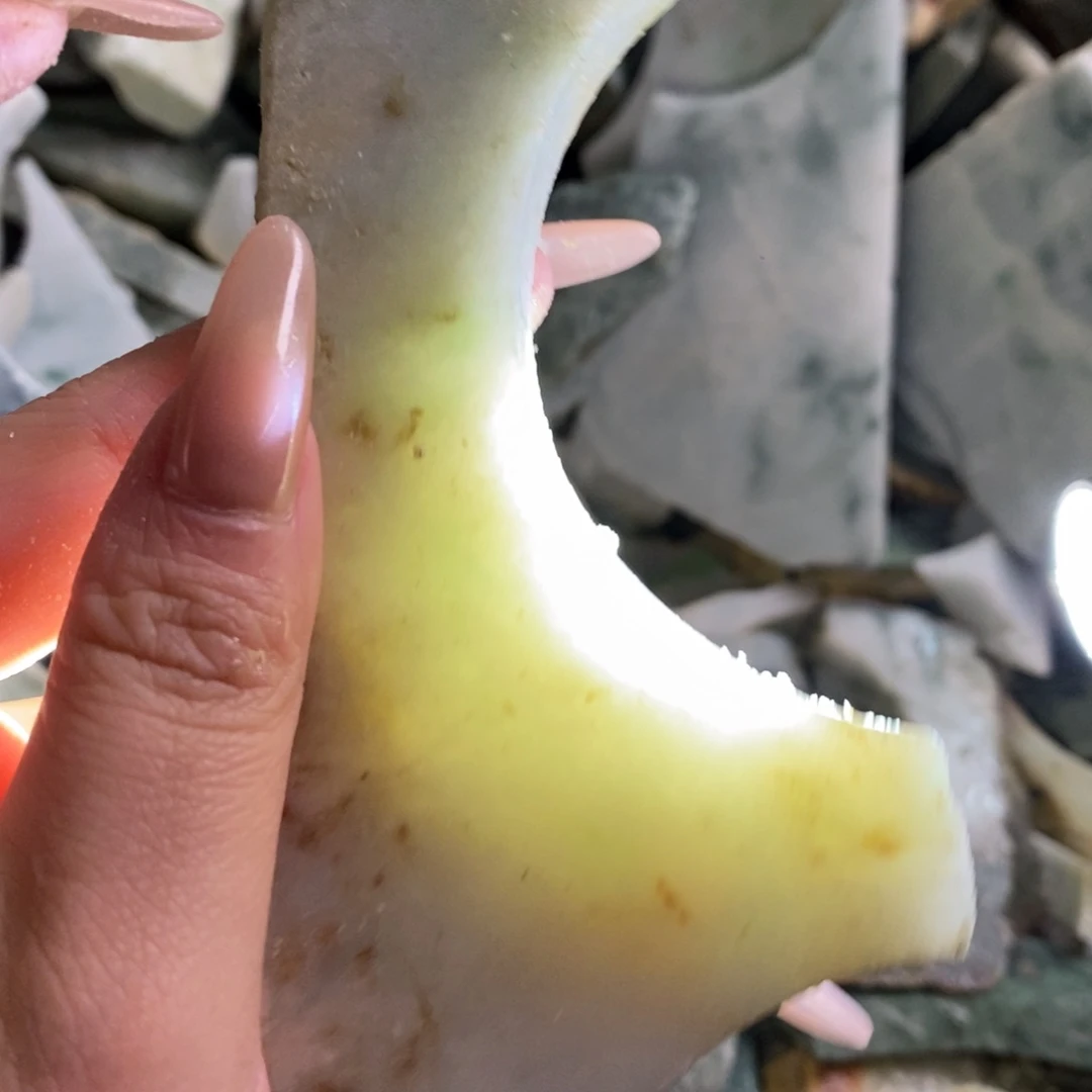 颈饰未镶嵌翡翠天然翡翠