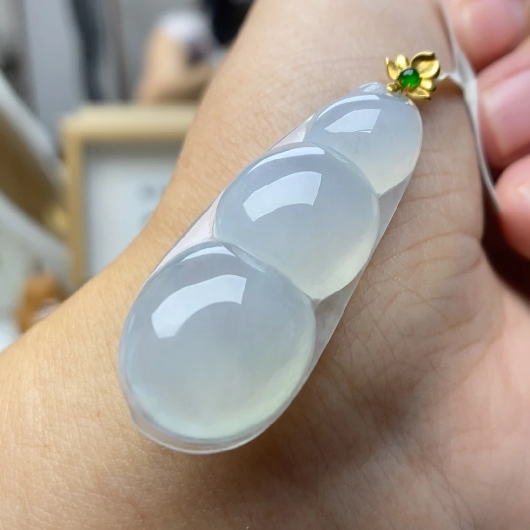 【闪购商品】颈饰18K金镶嵌翡翠28
