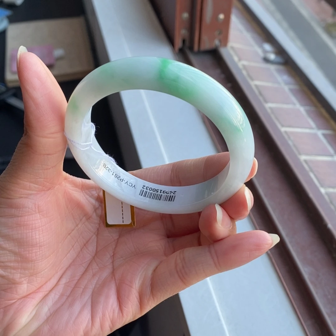 未镶嵌手镯翡翠r**d57.2正圈