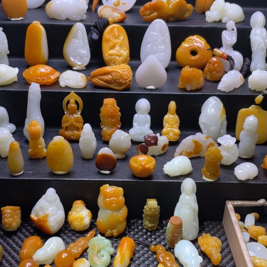 和田玉未镶嵌挂件