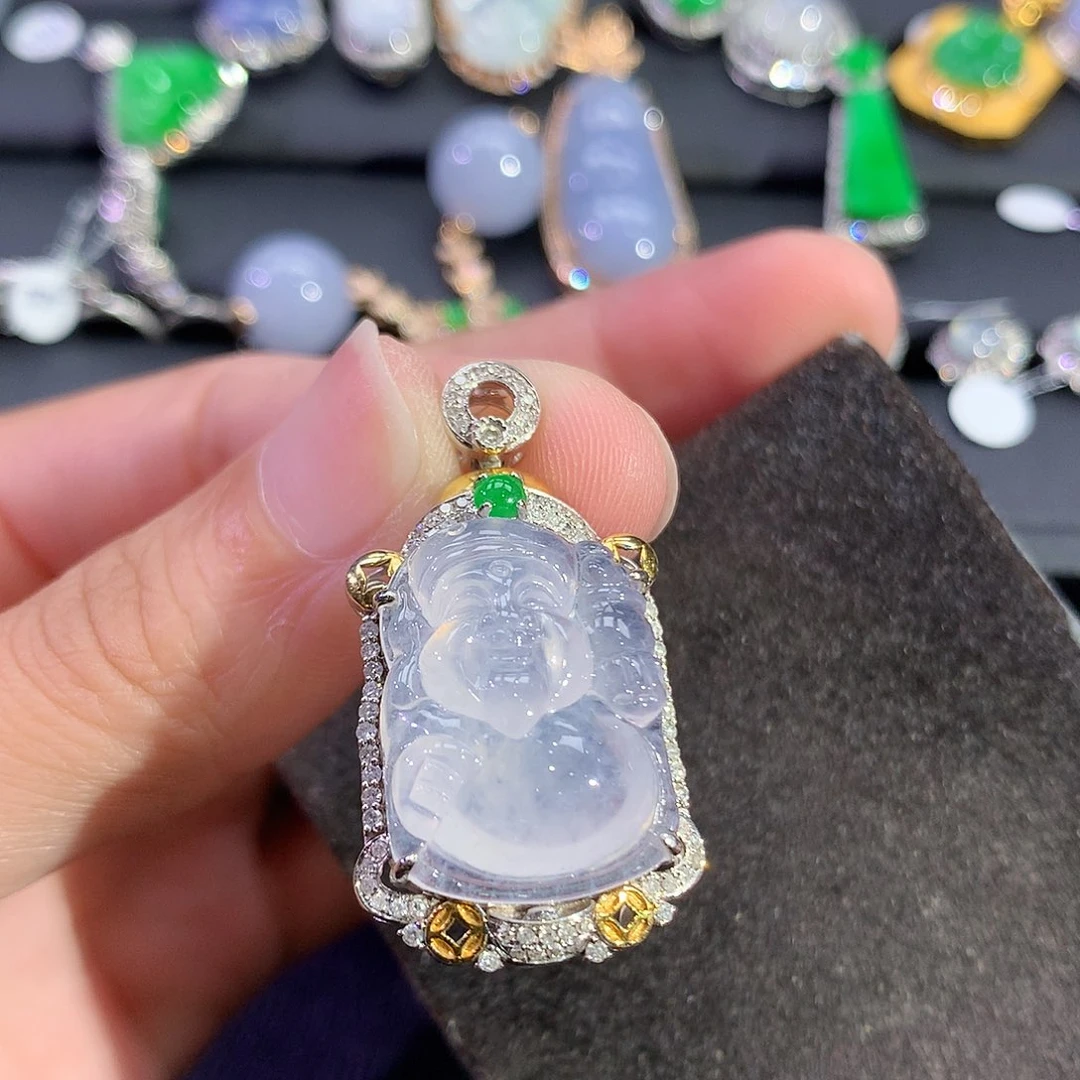 翡翠18K金镶嵌吊坠(赠链)