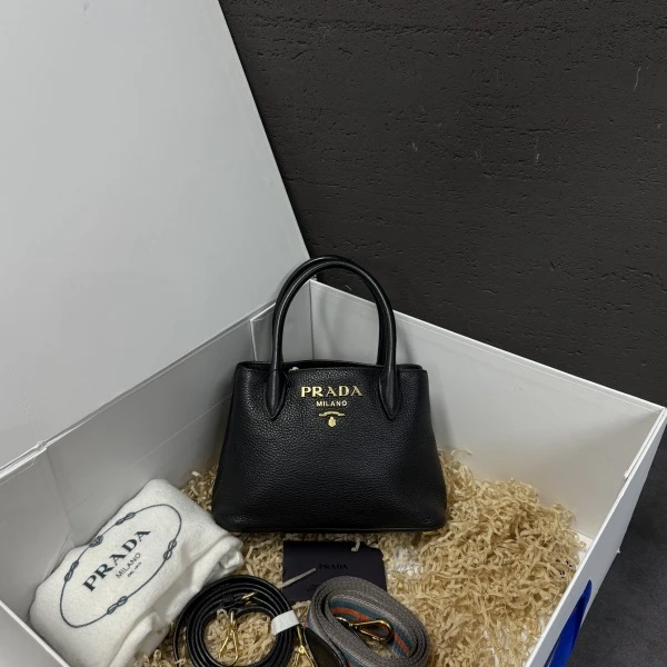 普拉达/包包/95新/市场价21000/250916zb0014