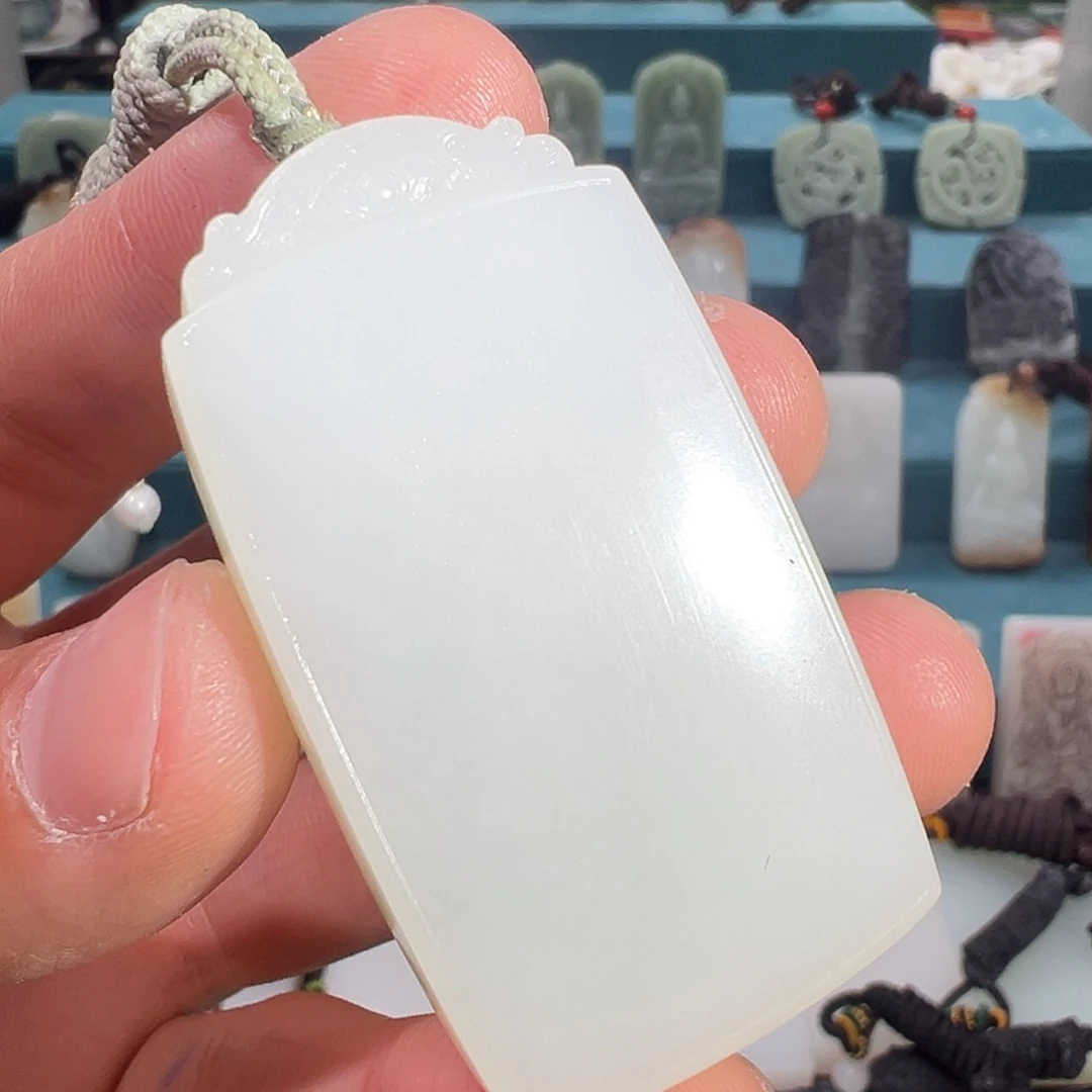 定制和田玉未镶嵌和田玉