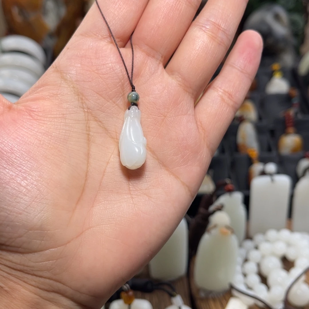 颈饰未镶嵌和田玉福利款可做手机吊坠，手串配饰