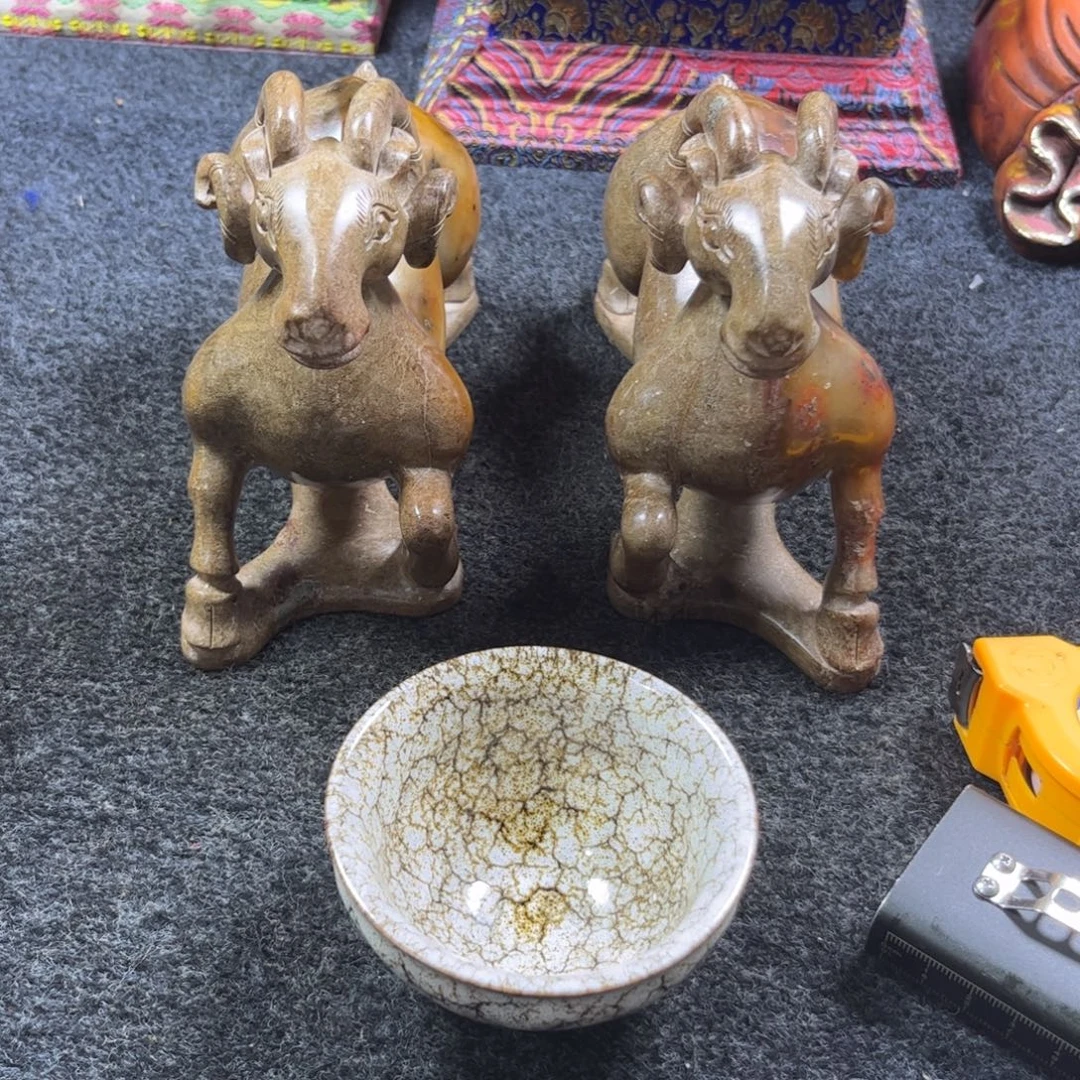 K***C精美手工制作瓷瓶