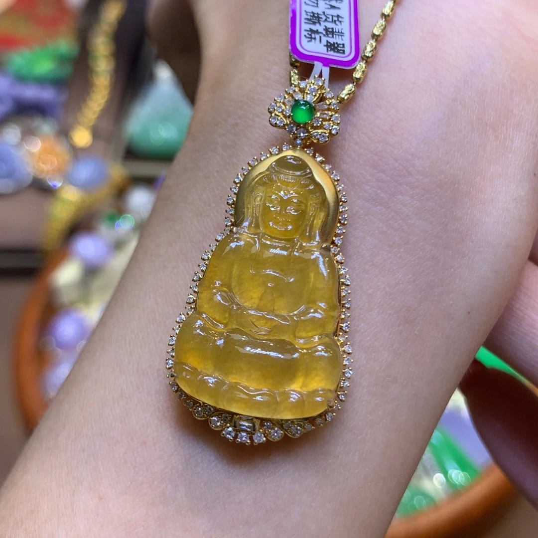 翡翠18K金镶嵌颈饰