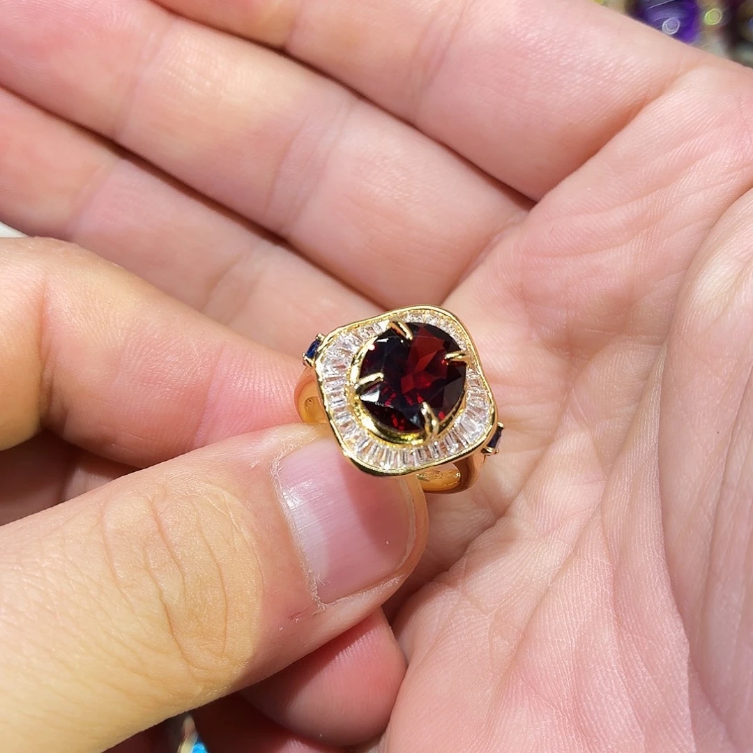 银S925镶嵌石榴石戒指